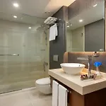 Miracle Airport & 5* Istanbul