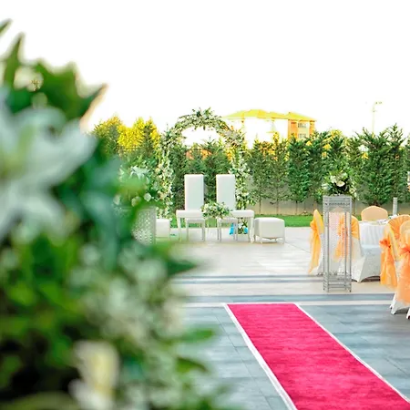 Miracle Airport Hotel&spa Hotel