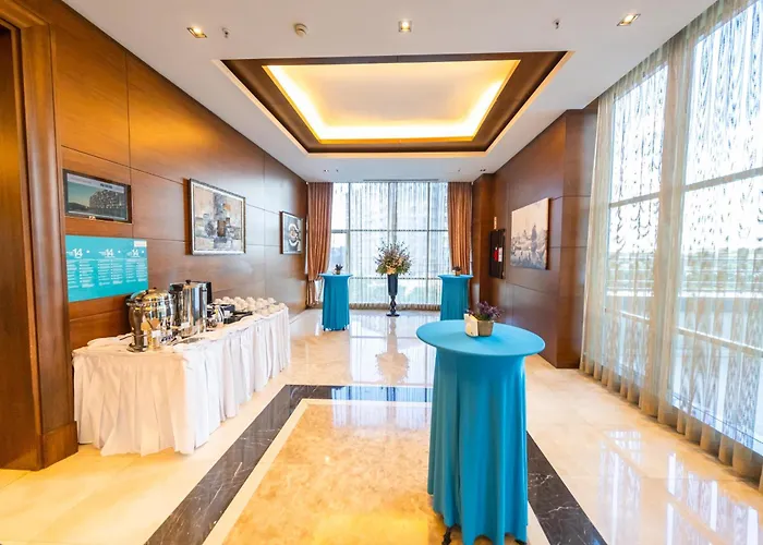 Szálloda Miracle Airport &