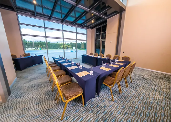 Miracle Airport & Szálloda