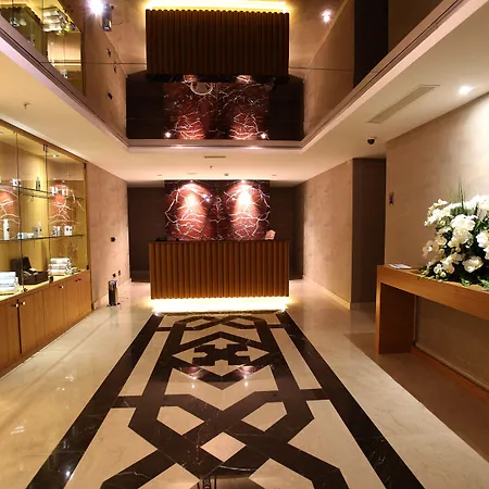 Hotel Miracle Airport & 5*