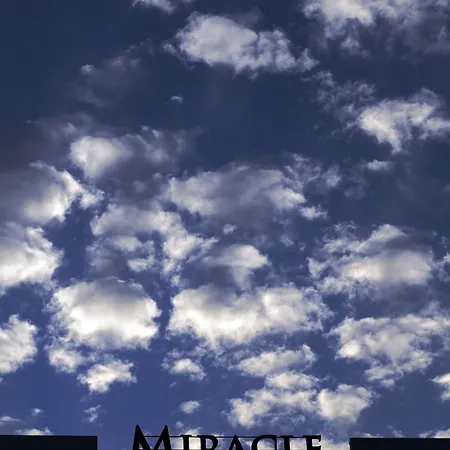 Miracle Airport & Istanboel