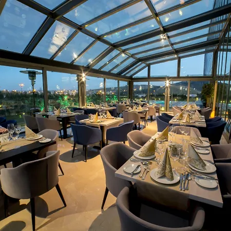 Miracle Airport & 5*